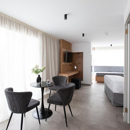 Griffin Suites Iraklion Buitenkant foto