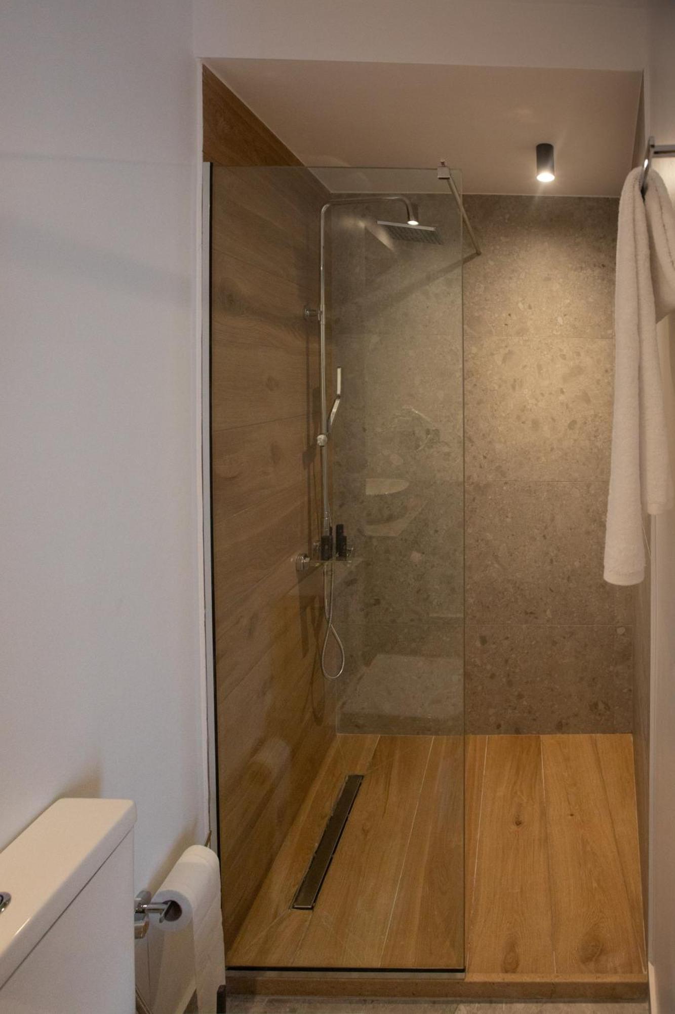 Griffin Suites Iraklion Buitenkant foto
