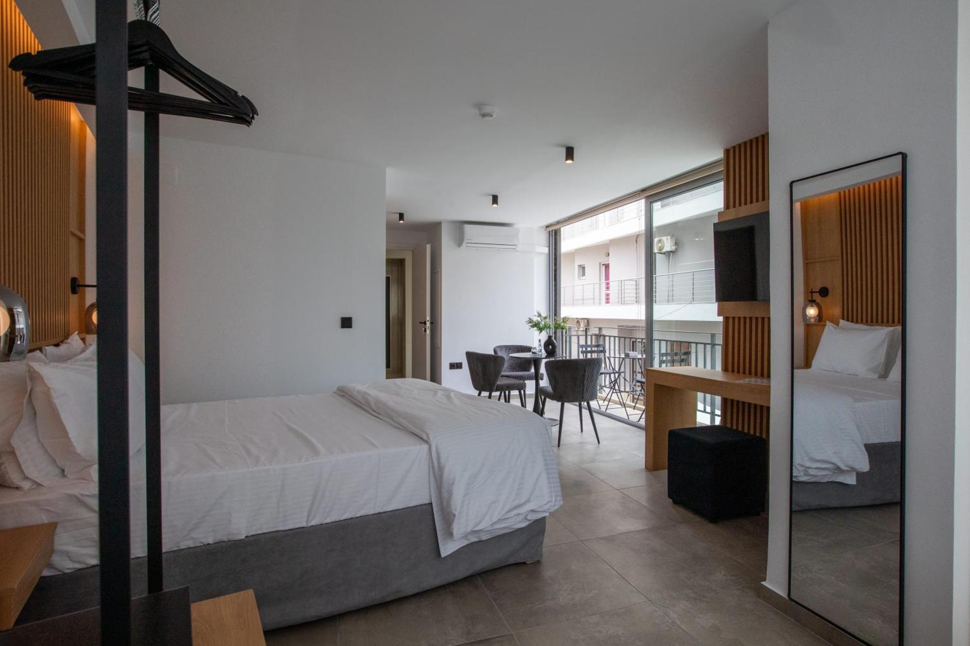 Griffin Suites Iraklion Buitenkant foto