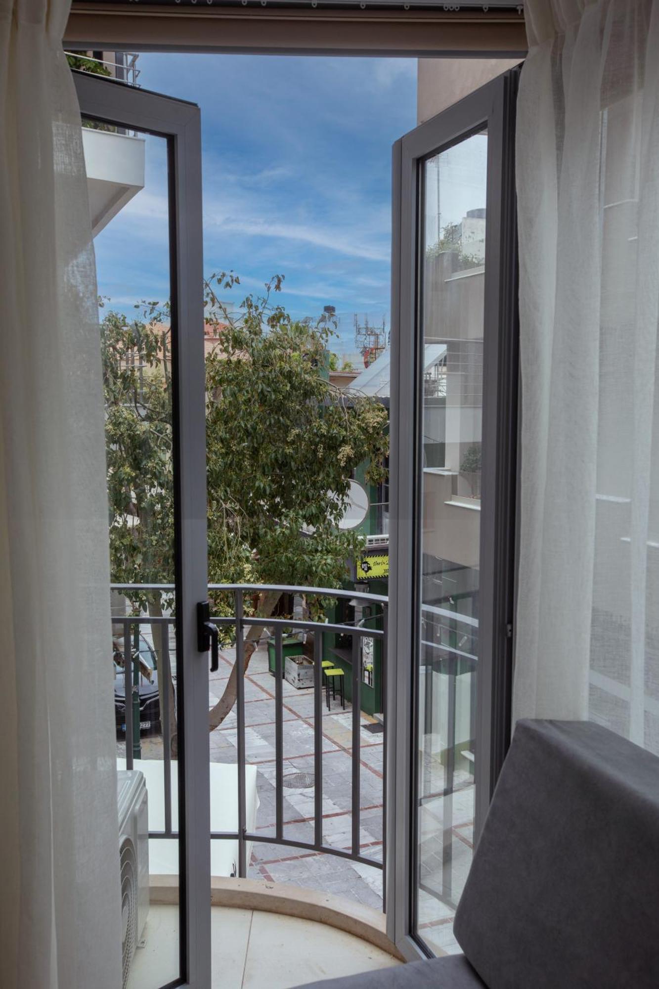 Griffin Suites Iraklion Buitenkant foto