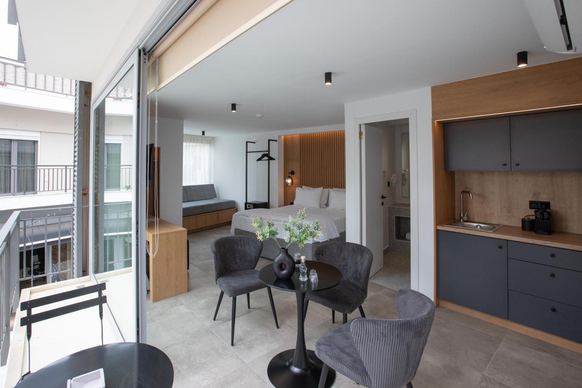Griffin Suites Iraklion Buitenkant foto